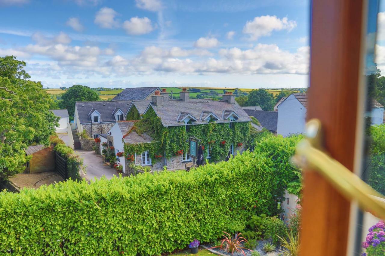 Ty Melin Bed & Breakfast Pembroke Dock Exterior photo