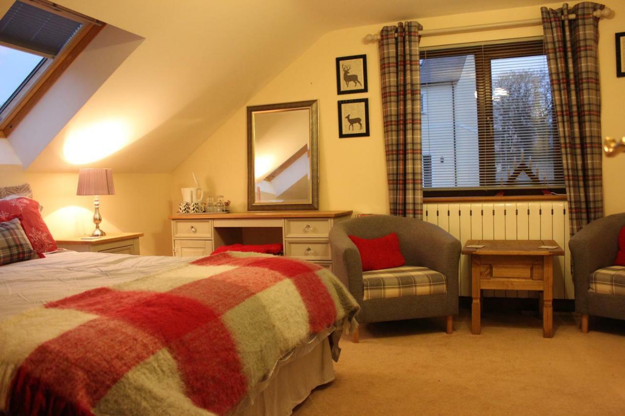 Ty Melin Bed & Breakfast Pembroke Dock Exterior photo