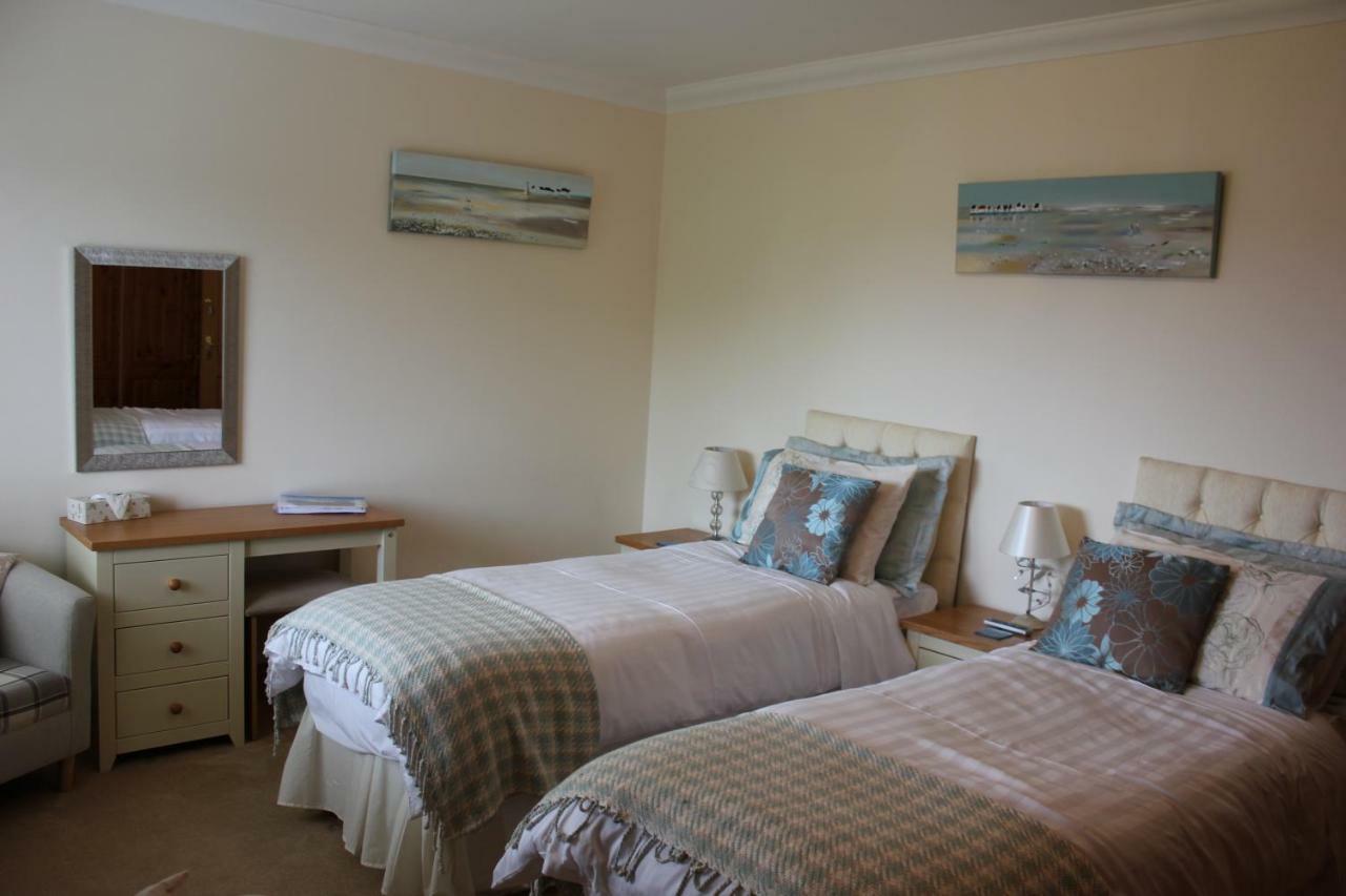 Ty Melin Bed & Breakfast Pembroke Dock Exterior photo