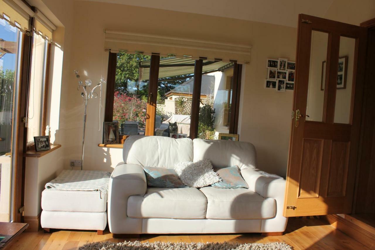 Ty Melin Bed & Breakfast Pembroke Dock Exterior photo
